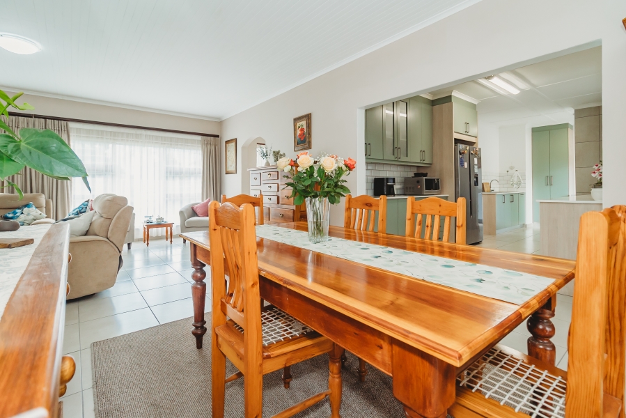 3 Bedroom Property for Sale in Denver Park Western Cape